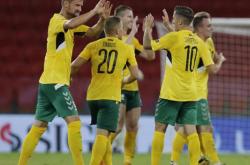 米兰体育馆-包含阿尔巴尼亚逆转惊人，立陶宛-客场翻盘，积分榜领先优势的词条