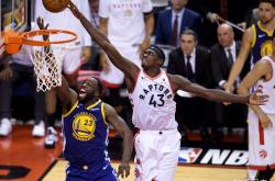 米兰体育网页版-勇士主场大捷，总决赛首胜拉开得分差