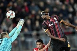 米兰体育平台-包含曼联客场逆转布赖顿，艰难获胜的词条