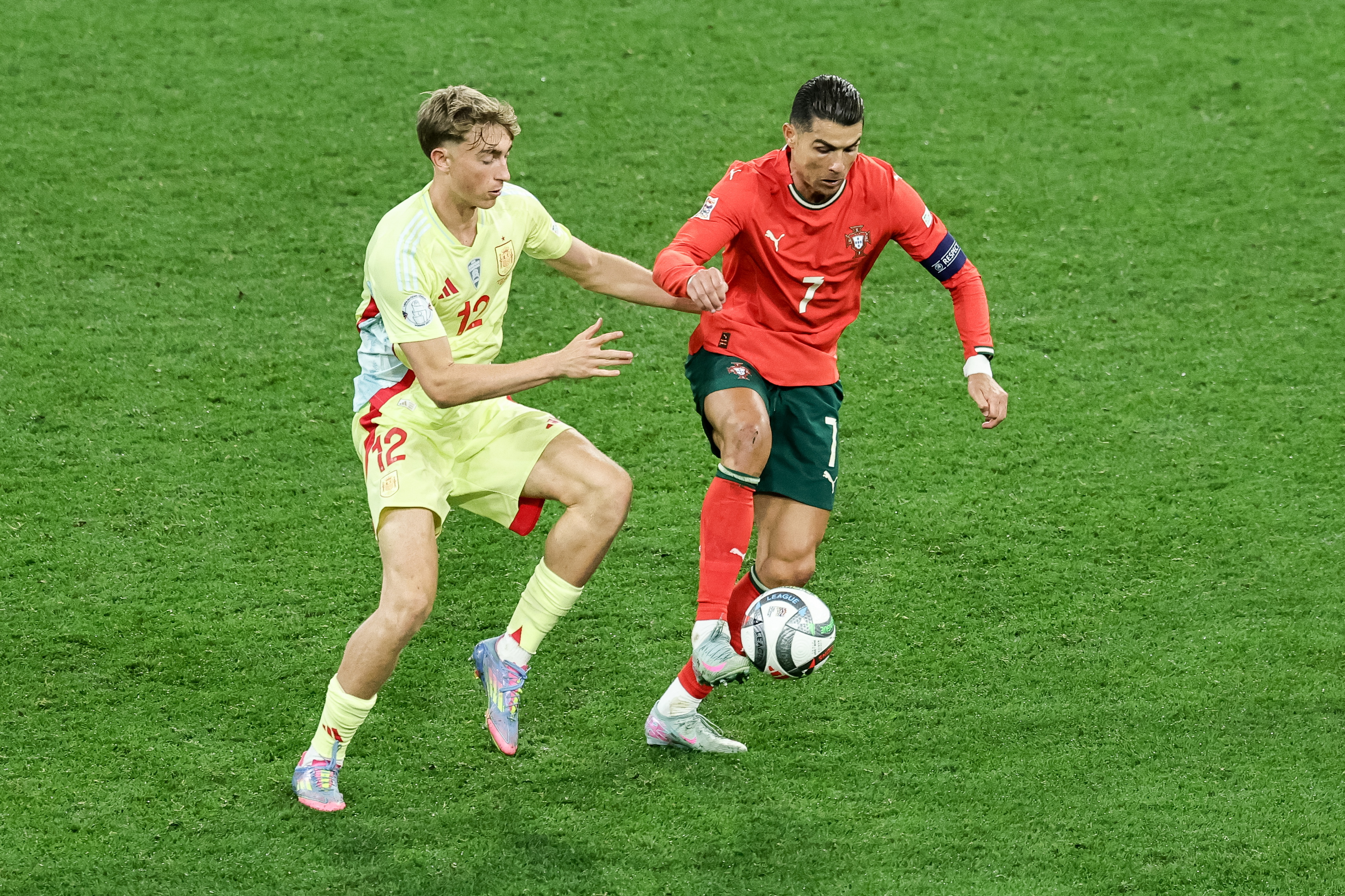 包含葡萄牙队击败卢森堡,提升士气迎接挑战的词条 包含葡萄牙队击败卢森堡,提升士气迎接挑战的词条