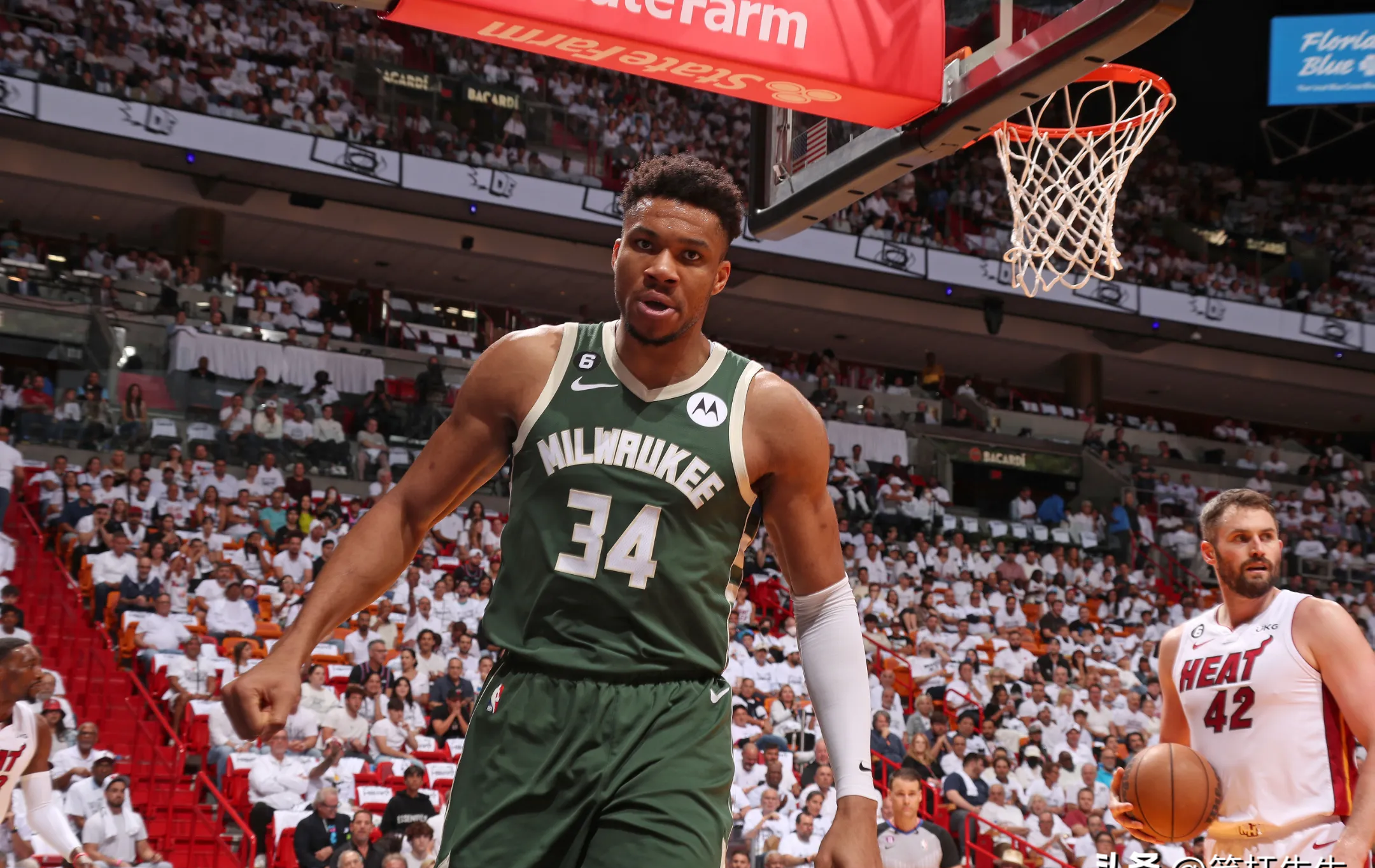 雄鹿击败森林狼,字母哥发挥稳定 雄鹿击败森林狼,字母哥发挥稳定