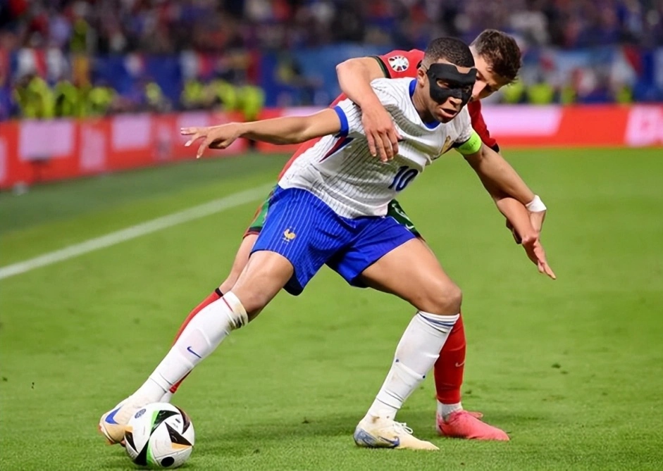 巴萨雄起！葡萄牙射手助球队轻取对手的简单介绍