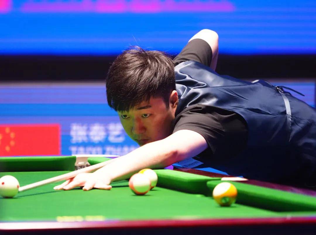 选手精湛技艺，才华横溢，赢得观众喝彩